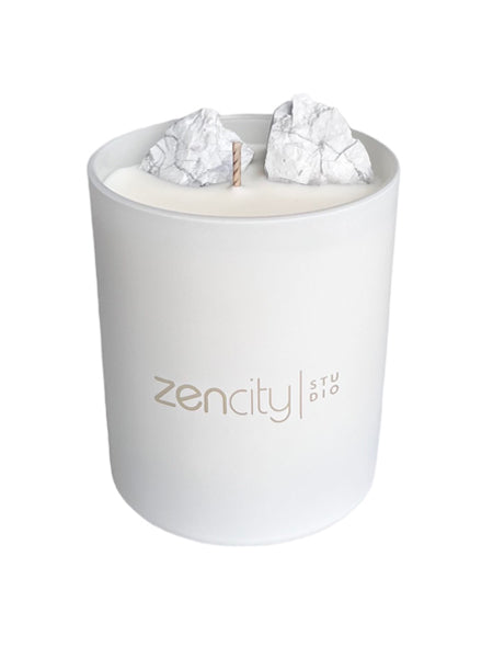 Handmade luxury scented soy candle with Howlite crystal, Photography©ZenCityStudio